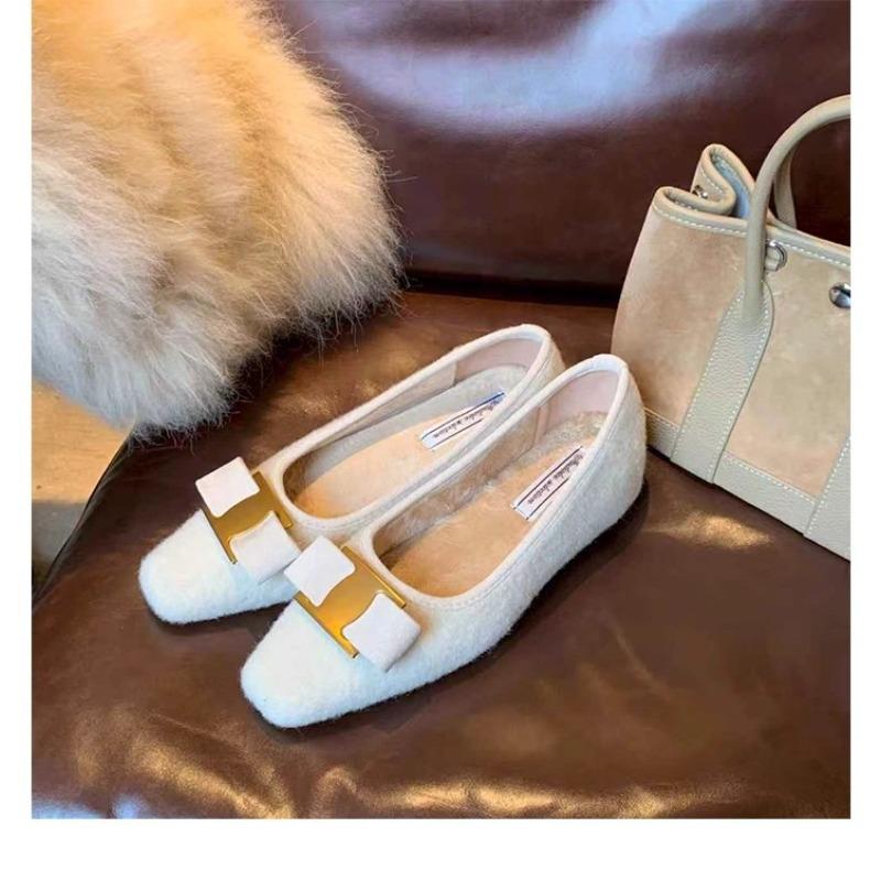 

Classic bow metal buckle. Cm inner height increase square head plush woolen single shoes women s tide 40 білий