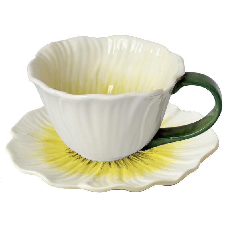 Creative Hand Painted Underglaze Flower Ceramic Coffee Cup and Plate French Retro Petal Afternoon Tea with Cup and Plate Gifts