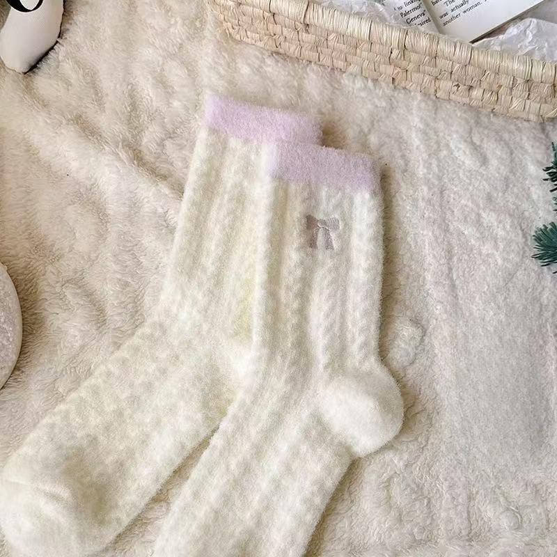 Thick Australian Fleece Women's Socks for Autumn and Winter, Winter Warmth, Color-blocked Pile Socks, Bow Embroidery, Fleece Home Socks