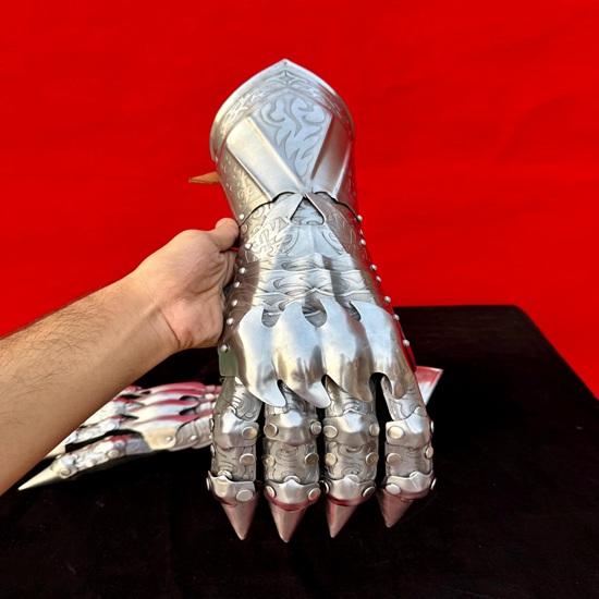 Medieval Nazgul Etching Gloves Set Pair Of Gothic Gauntlet Gloves Halloween Costume Role Play Cosplay Costume Gauntlets