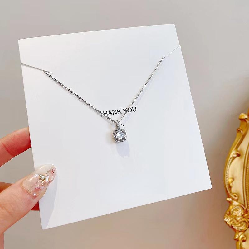 

Роскошный кубический циркон с геометрическим квадратным кулоном, элегантное колье из нержавеющей стали для женщин, модные ювелирные изделия