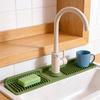 Küchenspüle Spüle mit Gefälle Selbstentleerend Spritzschutz Wasserhahnmatte Silikon Schnelltrocknend Wasserhahnmatte