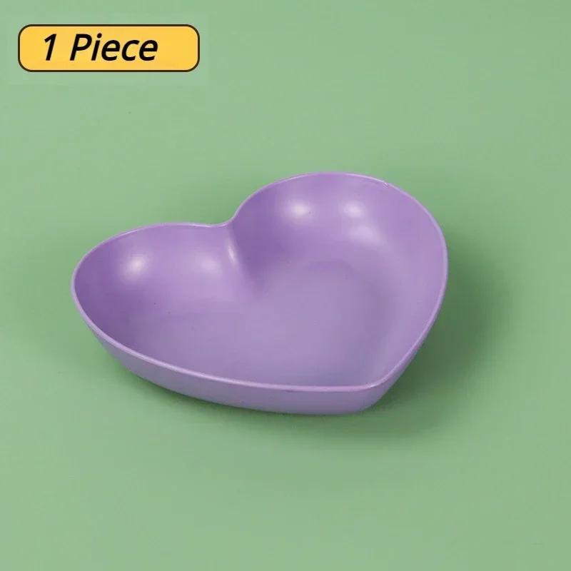 1PCS Love Heart Spit Bone Dish Household Food Grade Plastic Fruit Cake Tray Dining Table Garbage Dessert Plate Kitchen Supplies