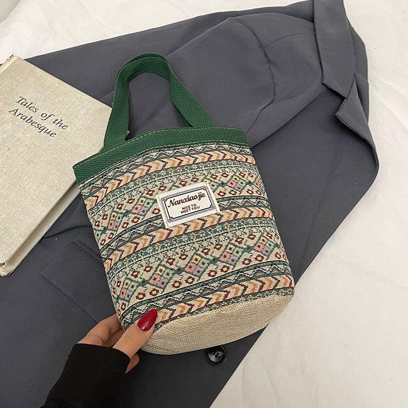 

Miss Nan s Popular Bag 2025 New Fashion Versitile Fashion Shoulder Handbag Ins Niche Bucket Bag Green