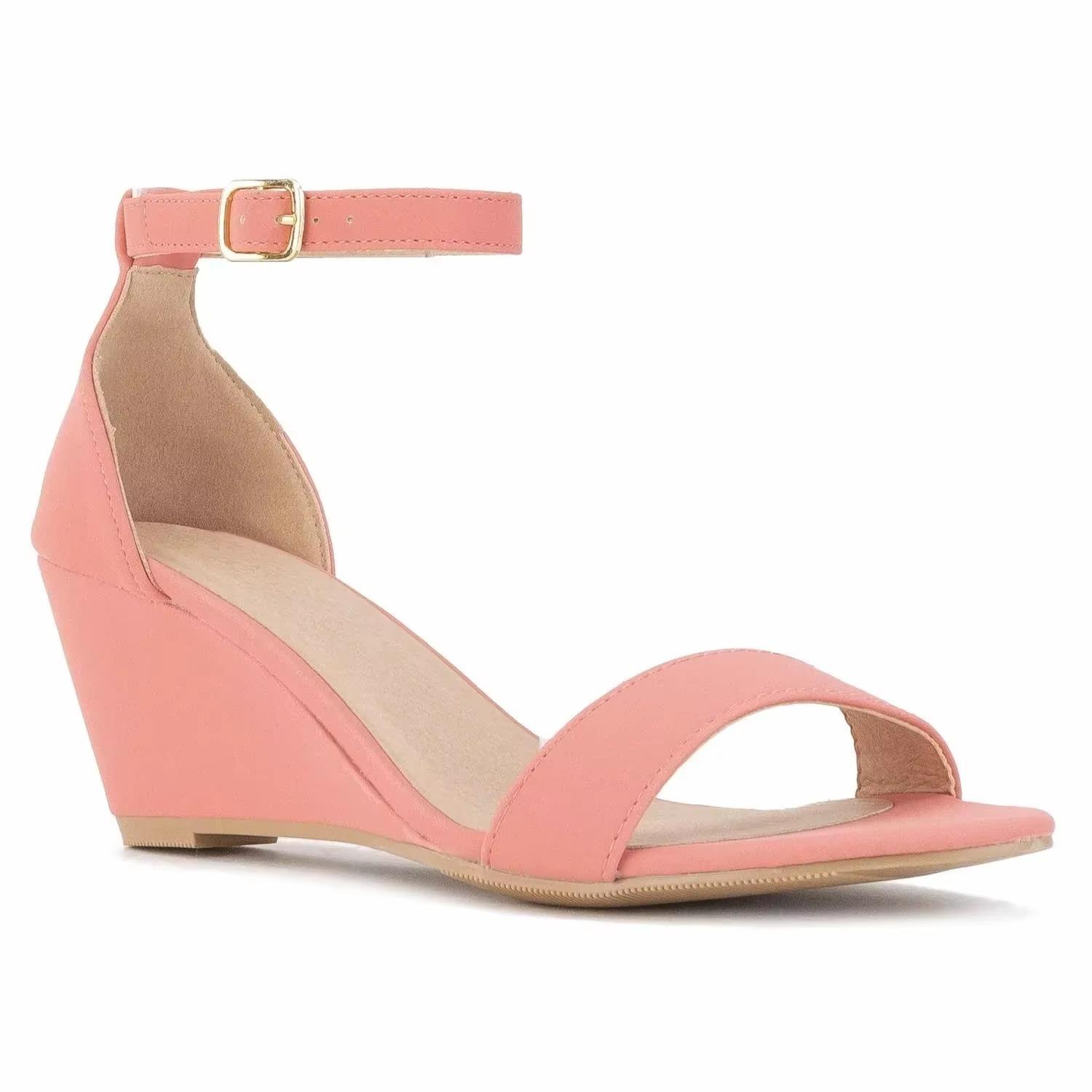 Женские босоножки — фото 14