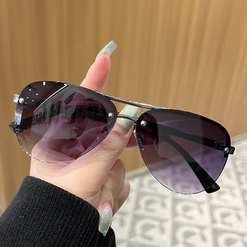 Stylish Men's and Women's Minimalist and Unique Large-frame High-end Sunglasses