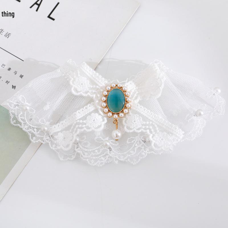 Pet Lace Pearl Collar: Plush Cat Necklace & Cute Dog Saliva Towel