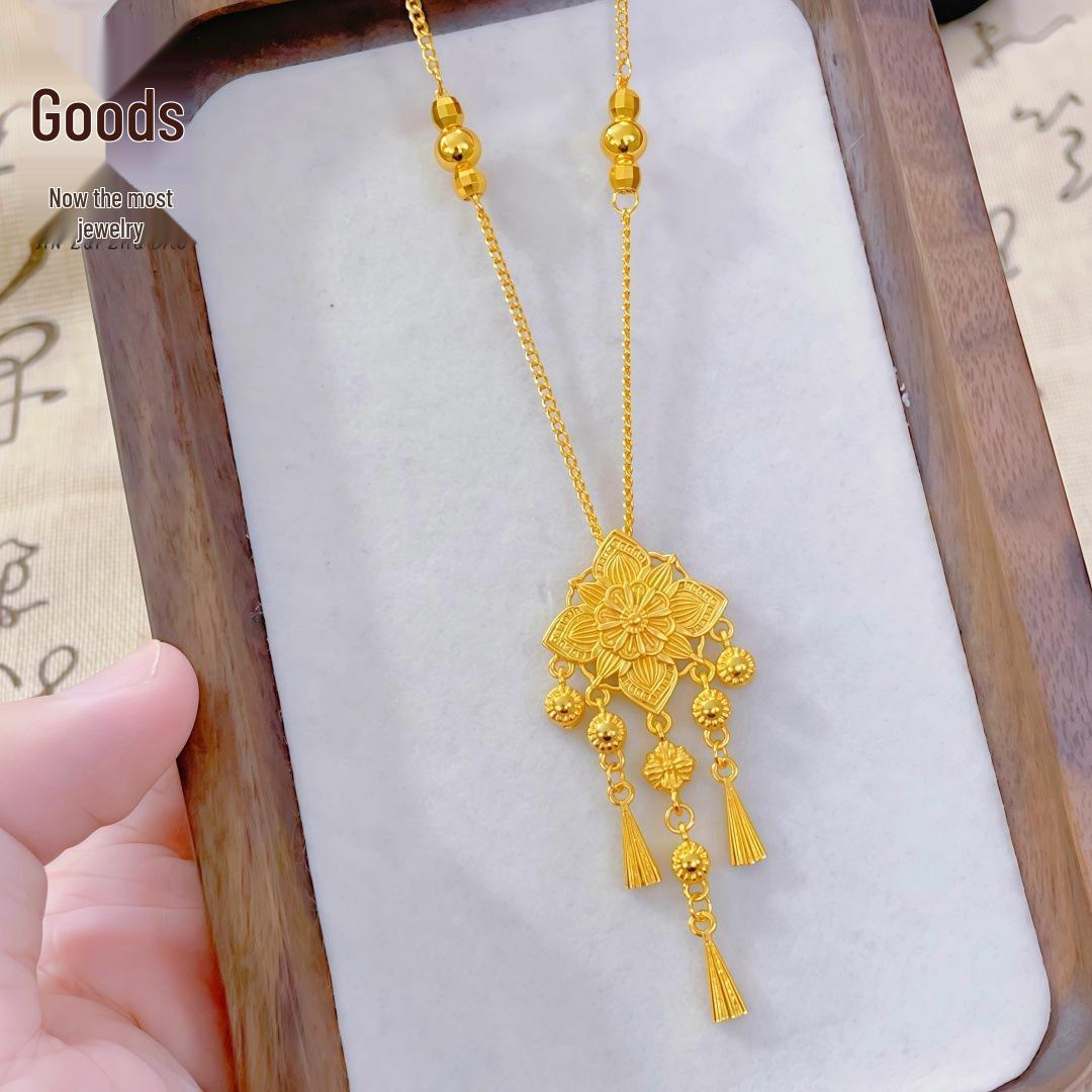 Retro Exquisite Fashionable Clavicle Chain Necklace with Baoxianghua Tassel - New Chinese Style