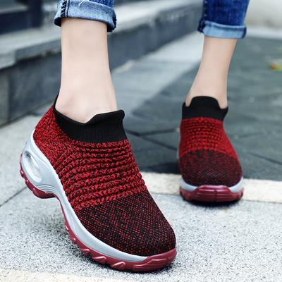 Neue Socken und Schuhe PU echtes Gasboden Outdoor Freizeitschuhe Plateau Mutter Schuhe große Größe atmungsaktive Damenschuhe