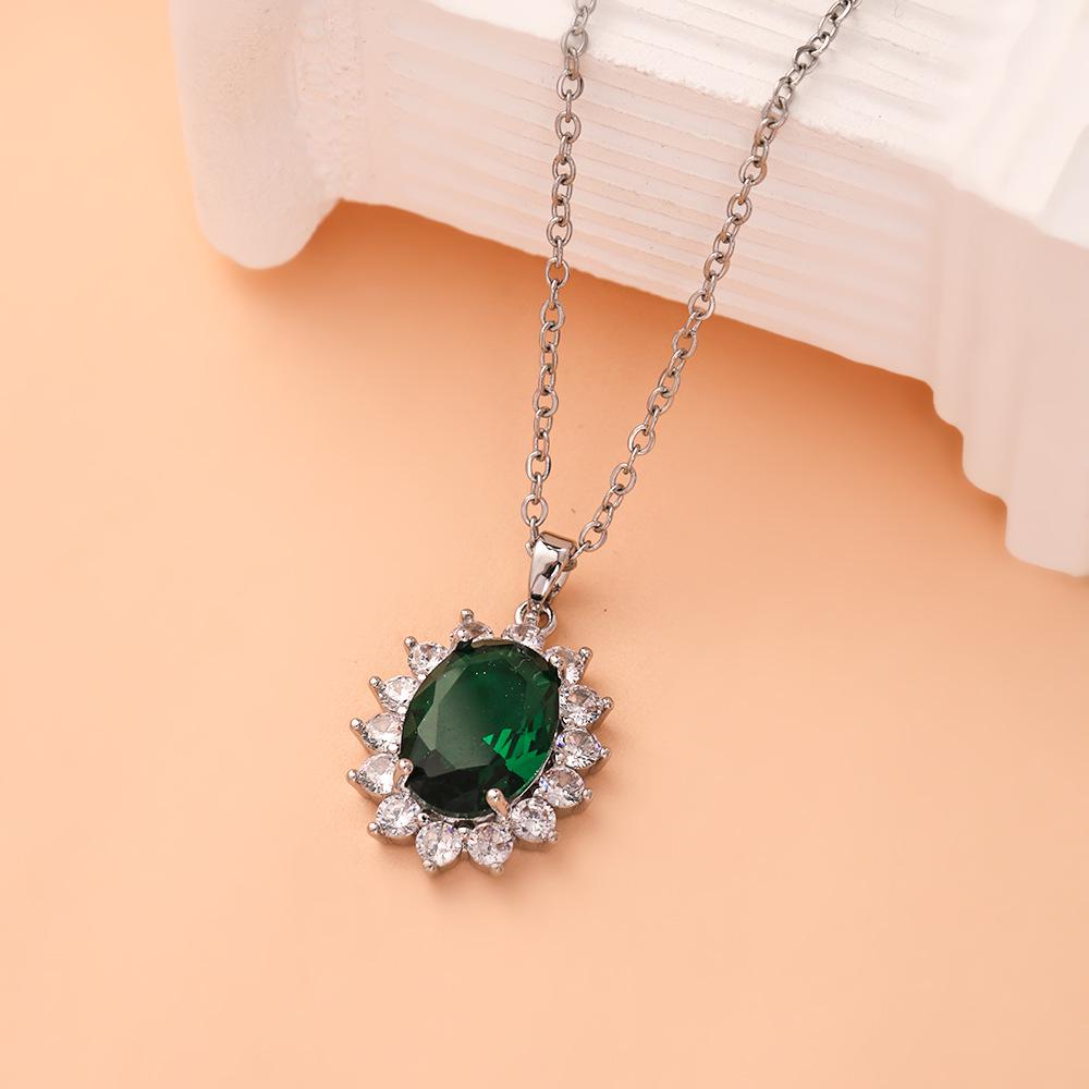 Women's Luxury Titanium Steel Pendant Clavicle & Long Sweater Necklace - Niche Design