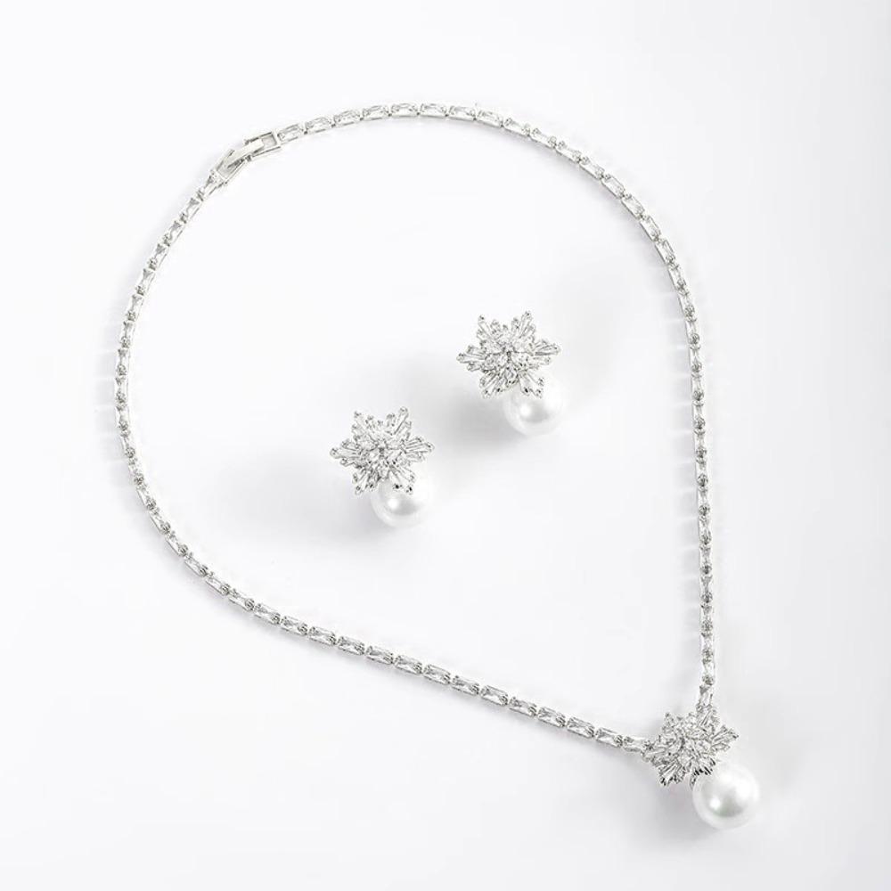 Women Jewelry Set Snowflake Pearl Zircon Necklace Bead Earrings Fashion Noble Cold Style