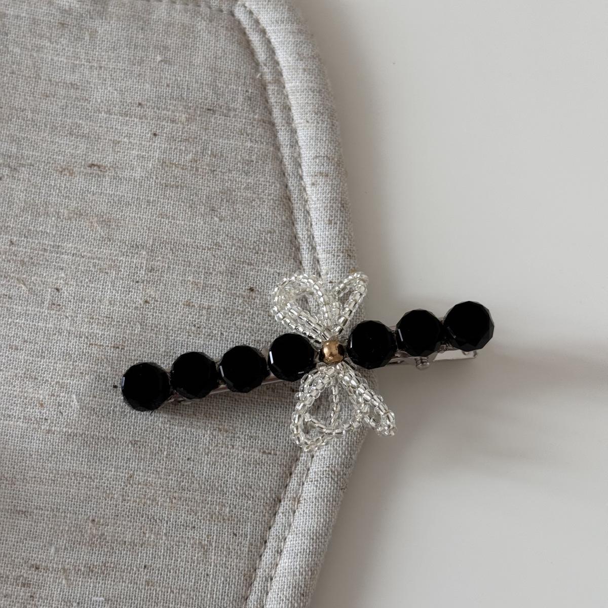 

Textured Small Bead Bow Hair Clip - Elegant Updo Claw for Bangs