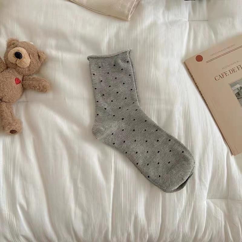 Spring and autumn mid-calf socks for women, summer thin and versatile, college-style, rolled-up polka dot sports, pile long socks