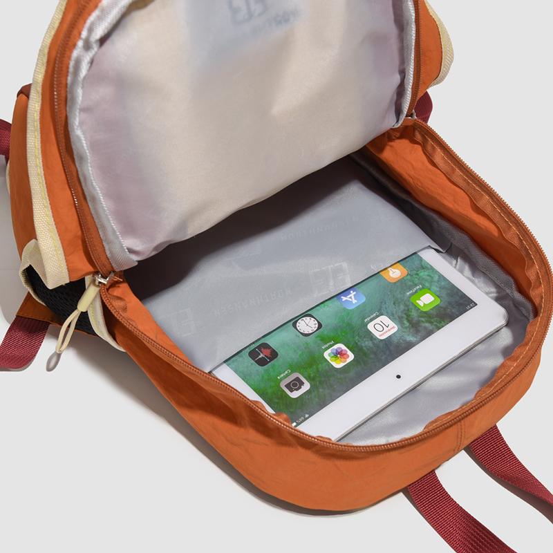 Large Capacity Student Schoolbag Outdoor Unisex Color Contrast Backpack