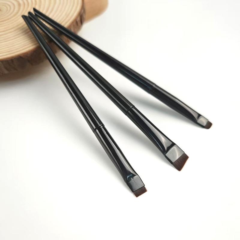 3Pcs Bent Eyeliner Brush Angled Brow Brush For Micro Lining Aegyo Sal And Detail Eyeshadow Professional Makeup Brush Set