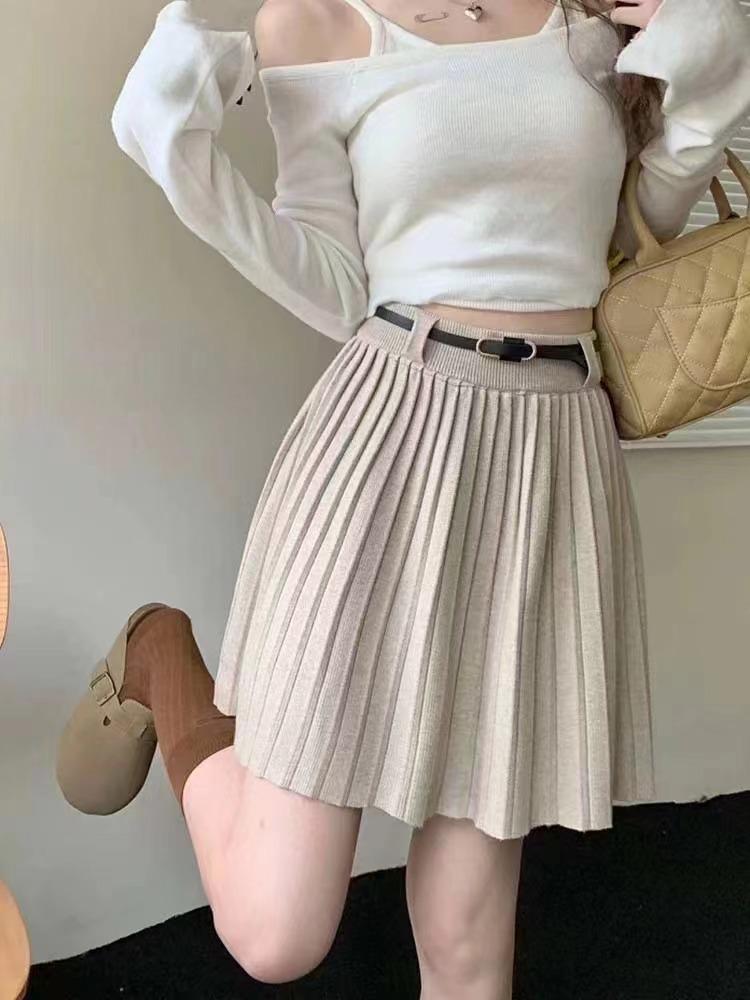Minirock aus plissiertem Strick mit hoher Taille und Gürtel - Vielseitig, schlankmachend, elastische A-Linie für den Herbst