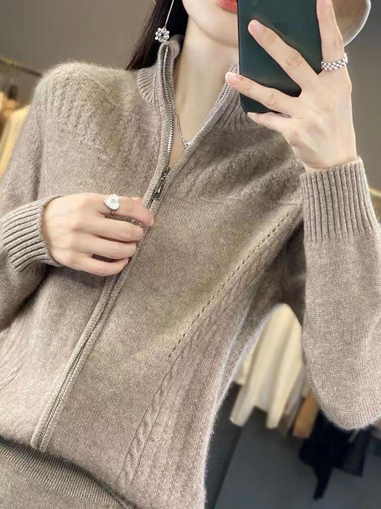 Cardigan Retro Tricotat cu Fermoar pentru Femei - Gât Semi-Înalt, Croială Largă, pentru Toamnă/Iarnă 2024.