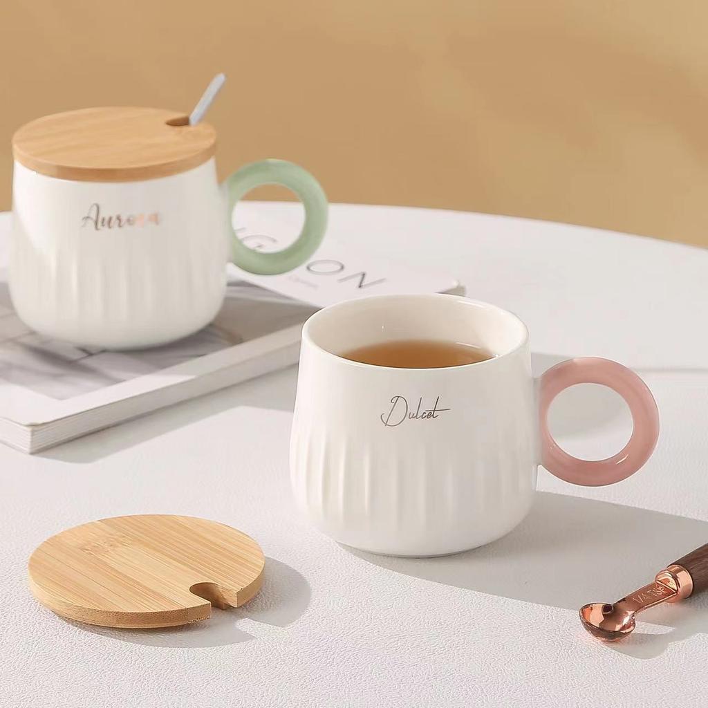 Creative and Simple English Mugs with LIDS Couple Milk Cups High Appearance Level Coffee Cups and Fresh and Clean Water Cups