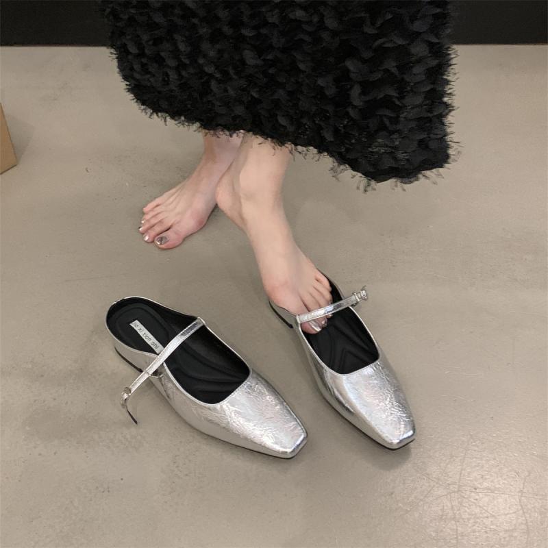 Coarse heel bag head half slippers light mouth women's shoes spring 2025 new simple and versatile one word with silver cool shoes