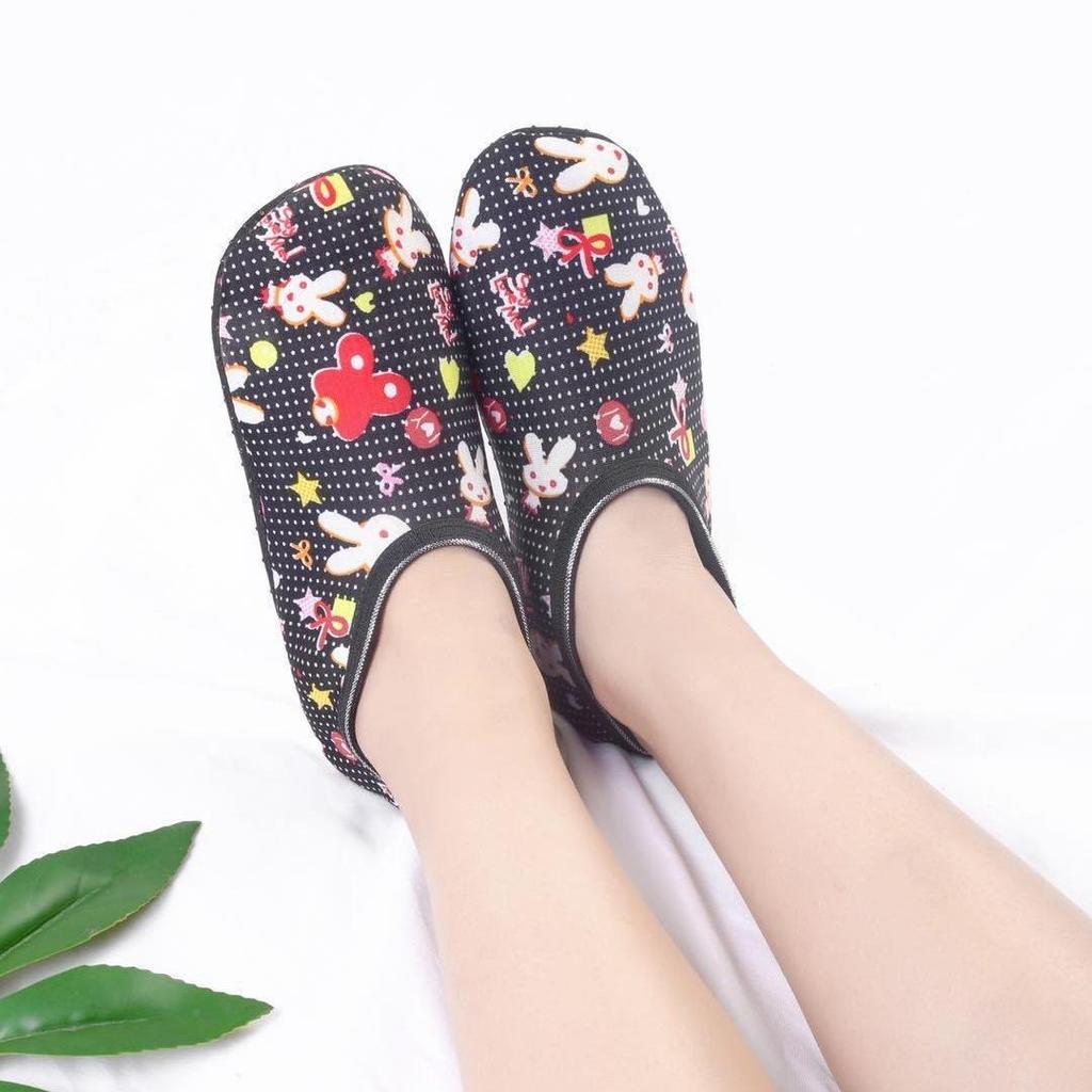 Women's Anti-Slip Indoor Floor Socks with Warm Velvet Lining and Cute Prints for Home and Early Childhood Education