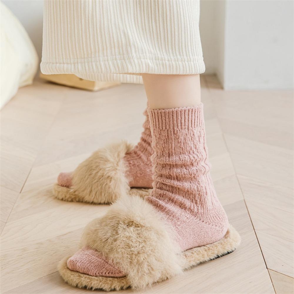 

One Size Fits All Fluffy Socks All Cotton in Tube Socks Fashion Snow Socks Women