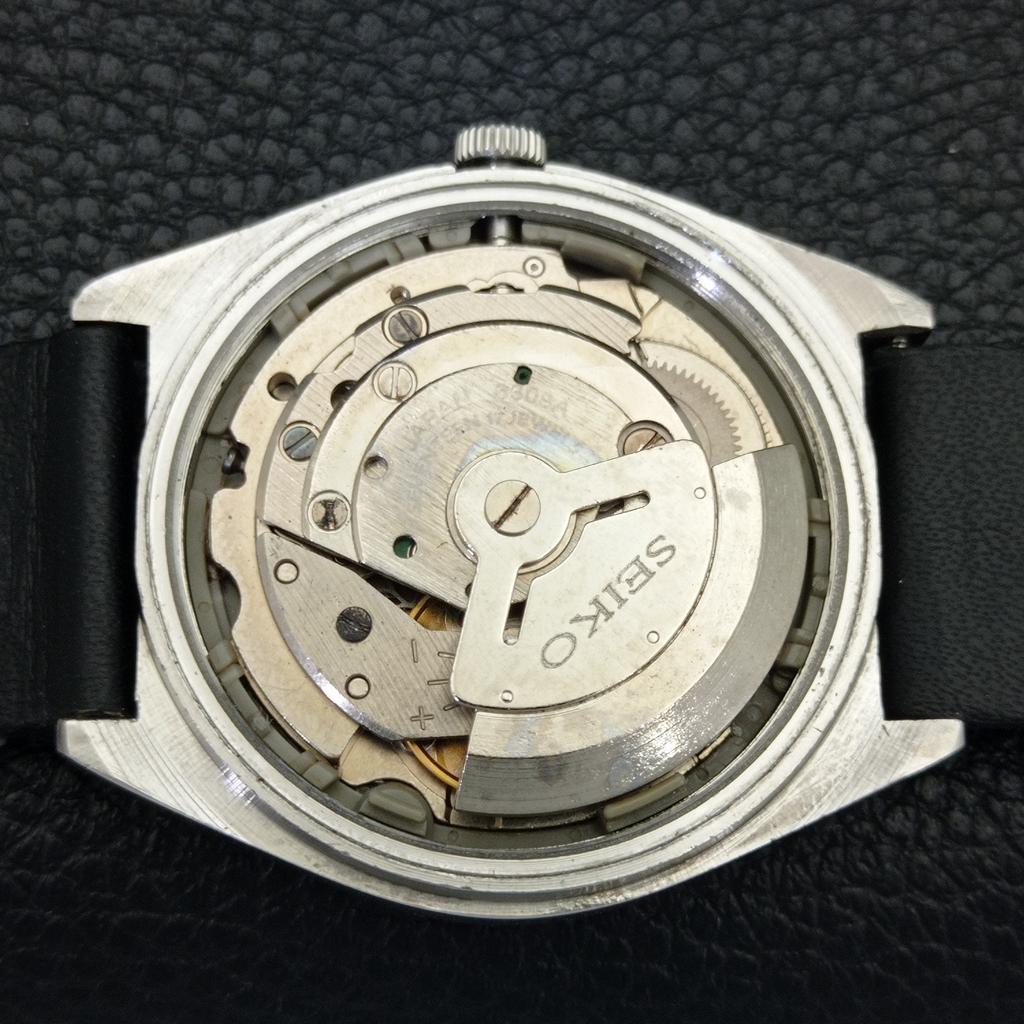 Seiko 5 AUTOMATIC JAPAN 6309A MENS VINTAGE ARABIC WHITE DIAL WATCH A701300-5