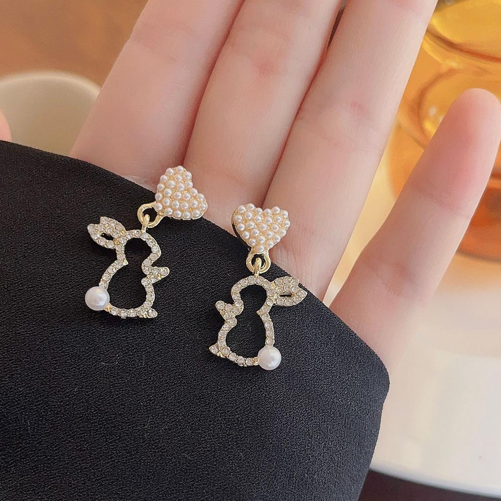 Cute Hollow Rabbit Drop Earrings for Women Crystal Imitation Pearl Heart Dangle Earrings Party Sweet Girls Gift Animal Jewelry