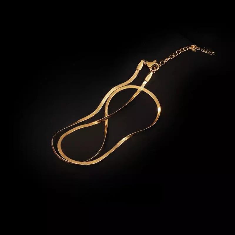 Temperament New Flat Snake Bone Chain Necklace Female Ins Tide Cold Wind Personality Retro Collarbone Neck Chain