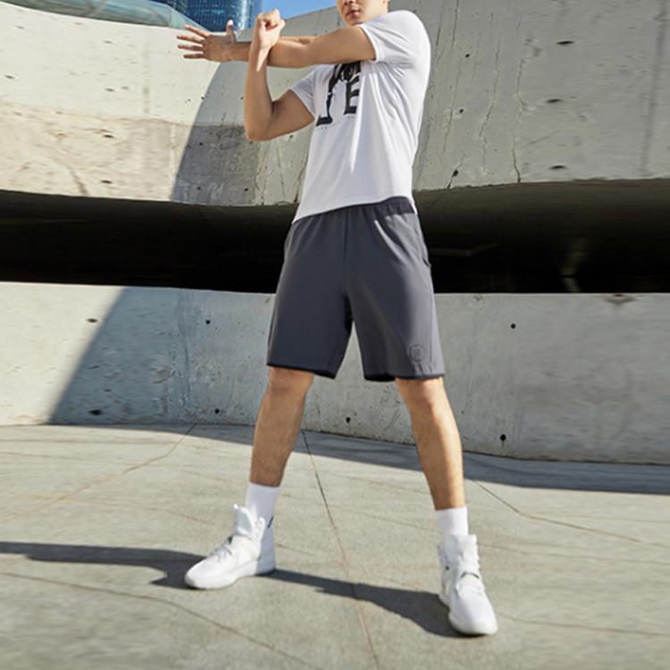 Li Ning Sports Basketball Series Loose Running Shorts Men Shorts Cool-Black AKSP123-3