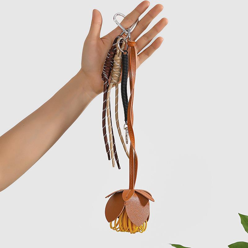 Hochwertiges Echte Leder Blumen Tasche Zubehör Niedlich Mode Vielseitig Schlüsselanhänger Anhänger Neu Hochwertige Rindsleder Zubehör Geschenke