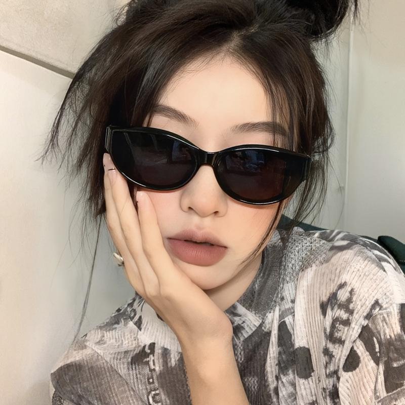 Fashion Vintage Oval Frame Sunglasses Summer UV400 Sun Shades for Women Outdoor Travel Street Style Sun Glasses Driving Goggles