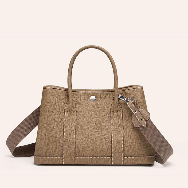 Cowhide Women's Bag New Shoulder Messenger Bag Versatile Portable Large Bag Bucket Bag