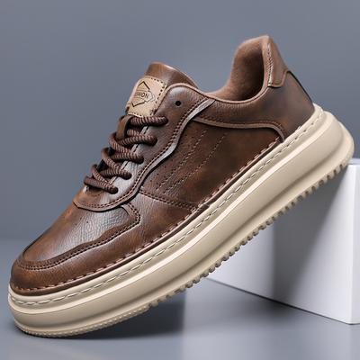 Mode Britischer Stil Bequeme Dicke Sohle Board Schuhe Outdoor Rutschfest Skate Schuhe Mode Schnürer Designer Herren Freizeitschuhe aus Leder