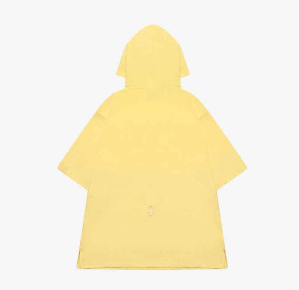 [USED] Stray Kids POPUP Sauna Poncho Pogari Piri
