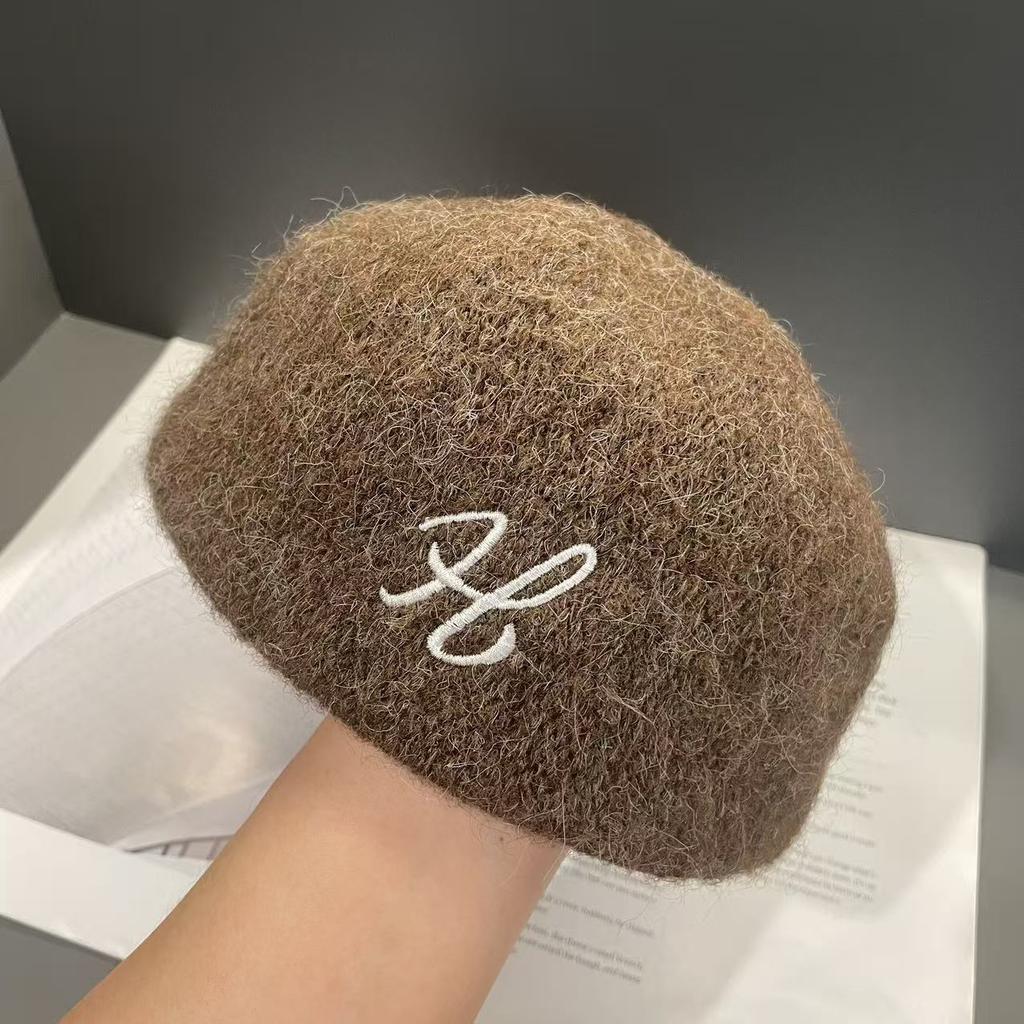 Autumn and Winter New English Letter Beret Hat for Women Casual Warm Woolen Hat with Temperament and Face Little Painter Hat