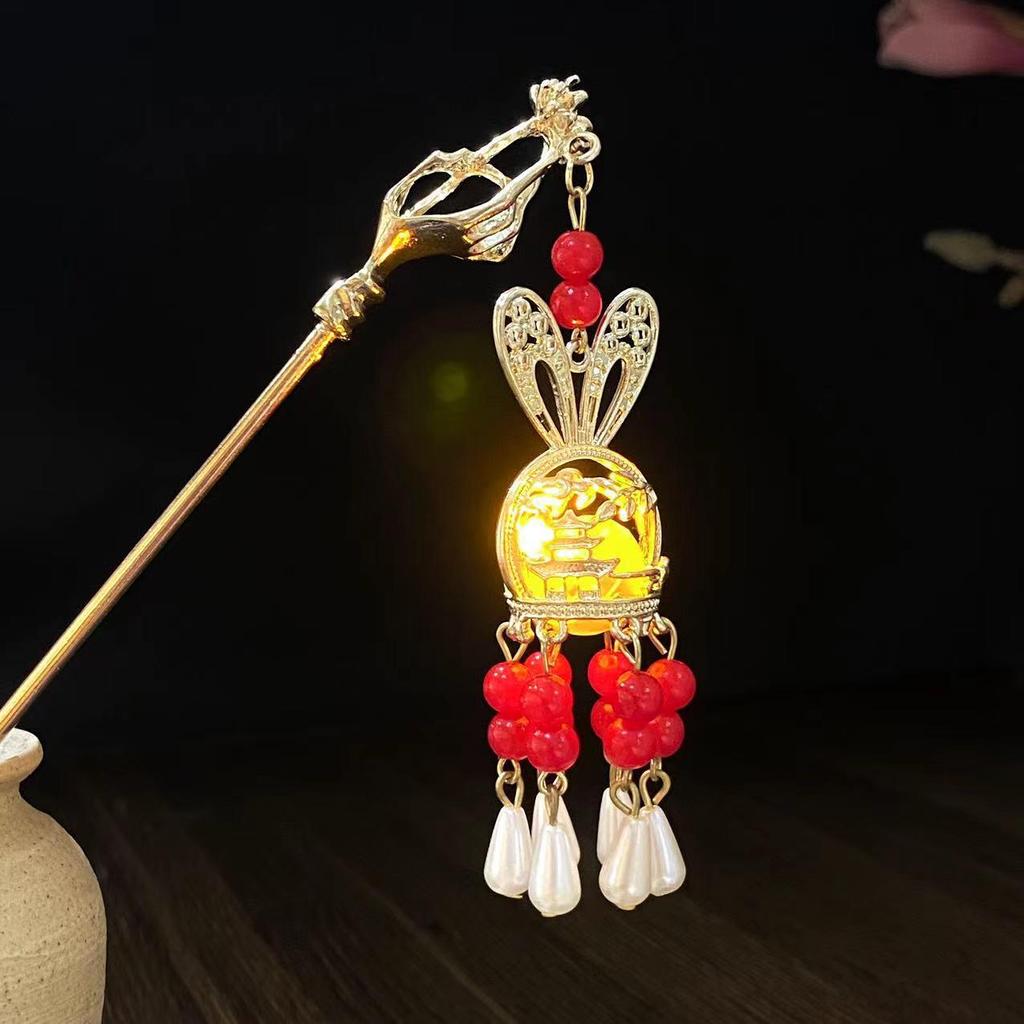 Ancient Style Luminous Hairpin: High-End Alloy Lantern Design for Hanfu Skirts