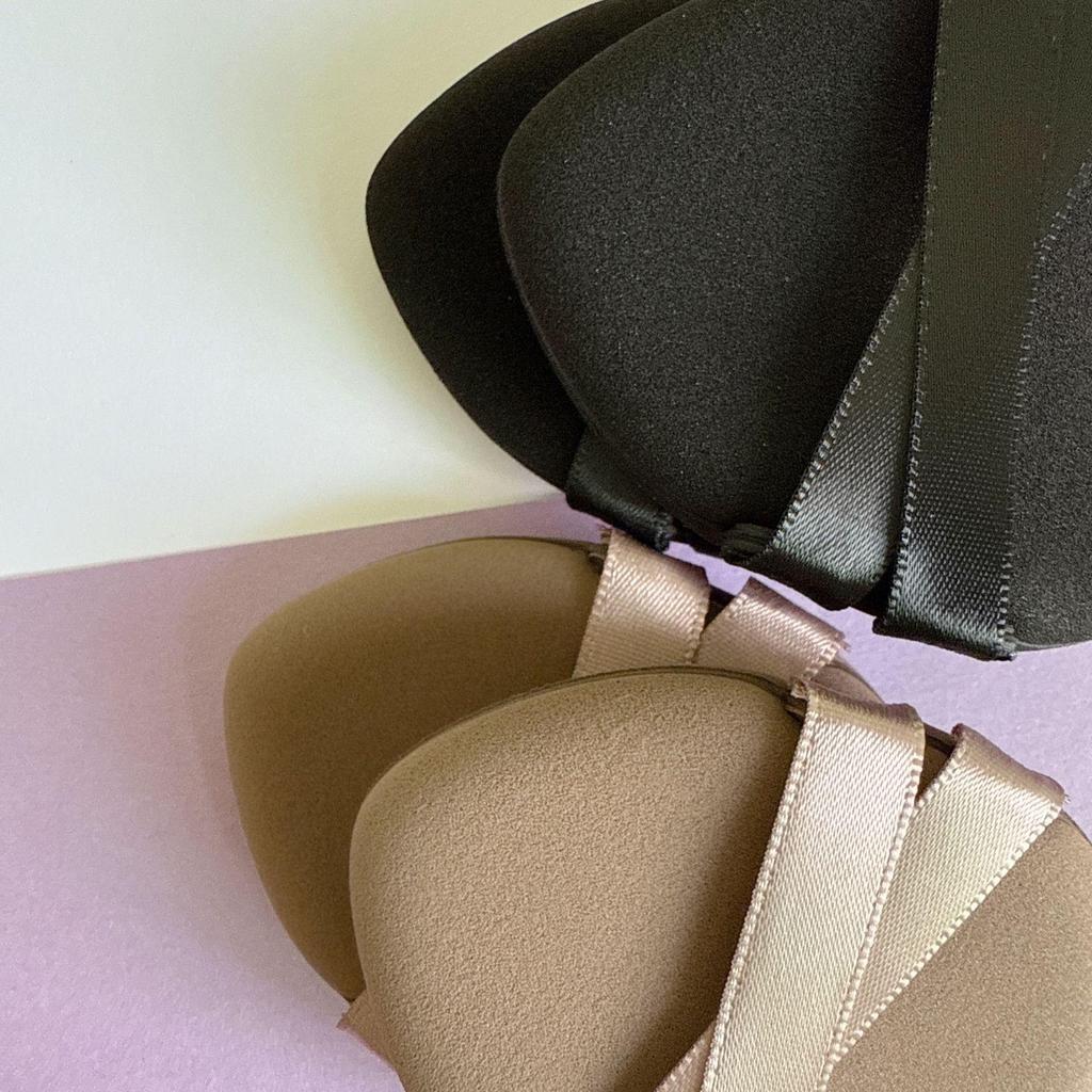 Beauty Double Ribbon Puff: Water-Activated Dual-Use Cushion for Foundation