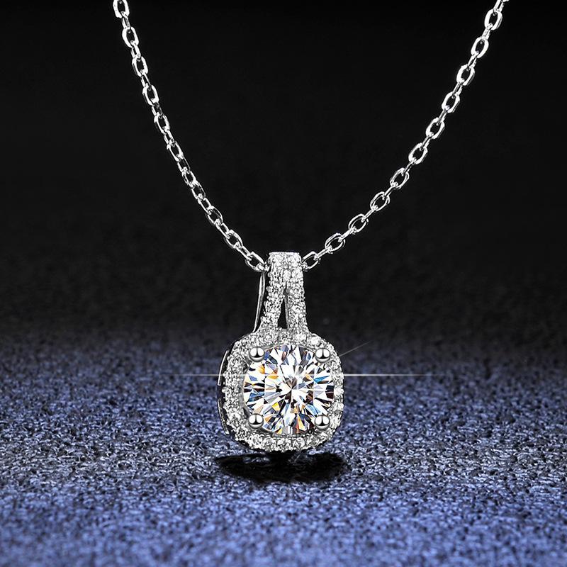 1/2CT Moissanite Necklace for Women S925 Sterling Silver Square Laboratory Diamond Pendant Fashionable Wedding Luxury Jewelry