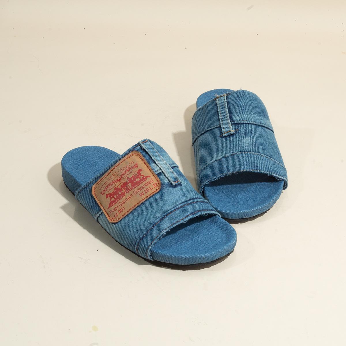 

Джинсовые тапочки большого размера 2025 лето женские сандалии с буквенным принтом на плоской подошве пляжная обувь 42 синий