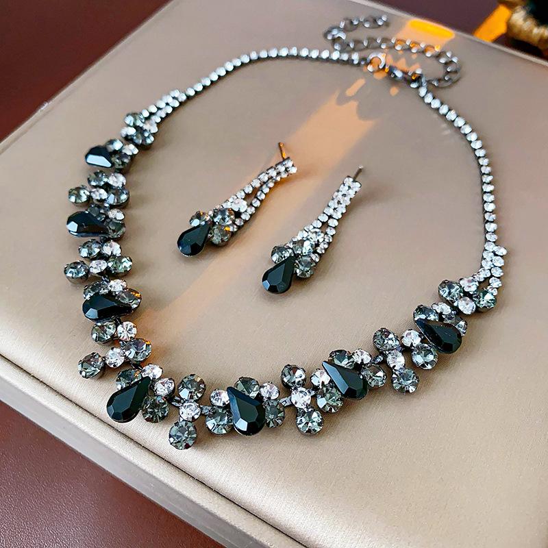 European and American Light Luxury Black Rhinestone Zircon Sets Temperament Fashion Droplets Earrings Pendant Necklaces Set