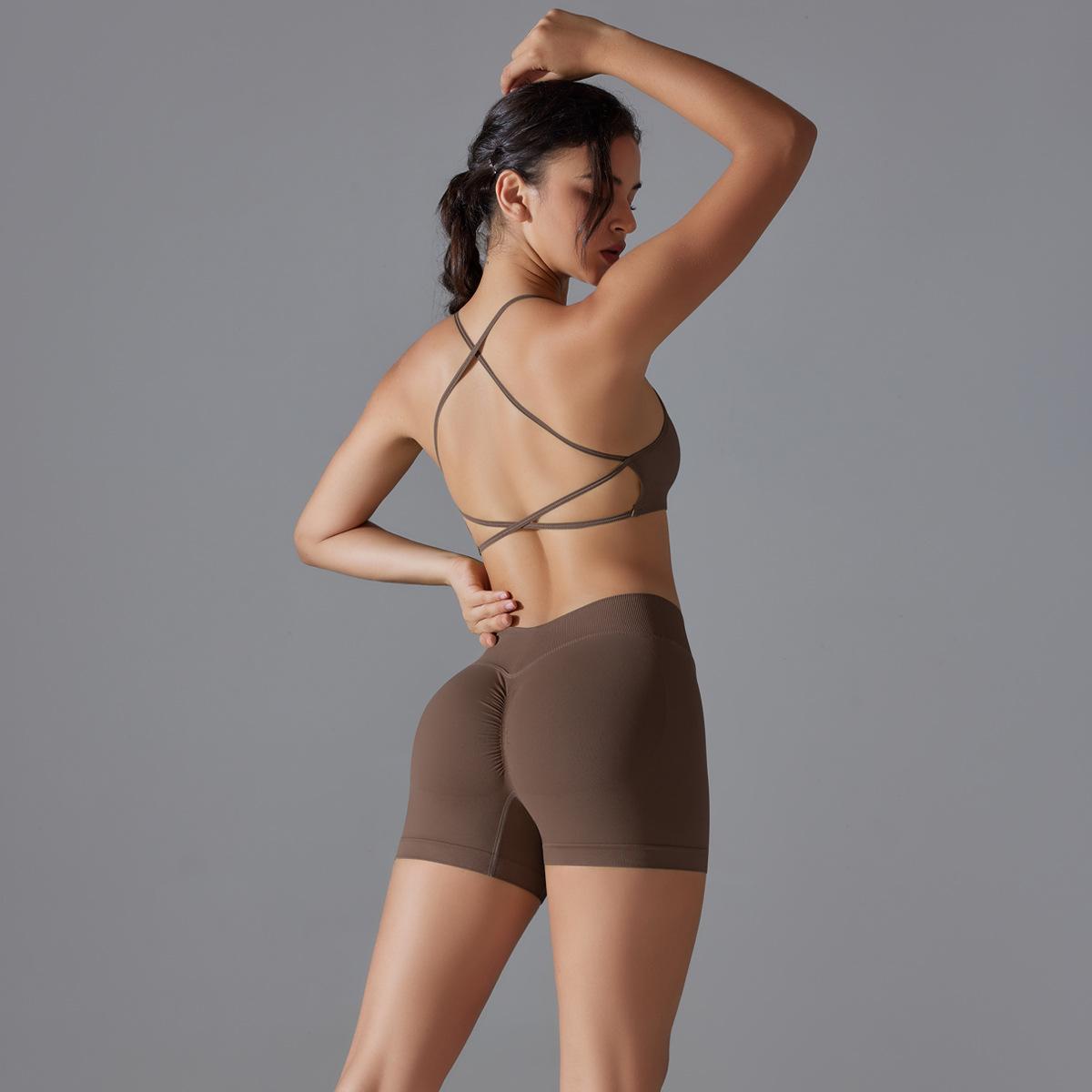 

Бесшовный однотонный комплект из двух частей с перекрестной спинкой и высокой эластичностью для занятий спортом L