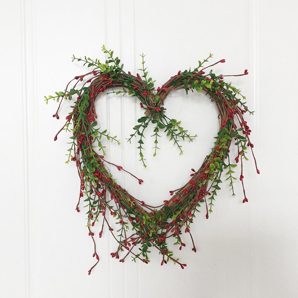 Valentine Heart Shaped Wreath Artificial Red Berries Rattan Wreath for Front Door Window Home Decor