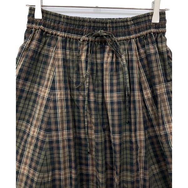 Used check long skirt