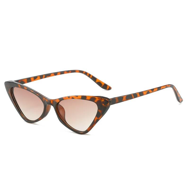 

Cat Eye Sunglasses Woman Fashion Vintage Black Shades Sun Glasses Brand Designer Cateye Mirror Retro Eyewear Uv400 Glasses 1PC