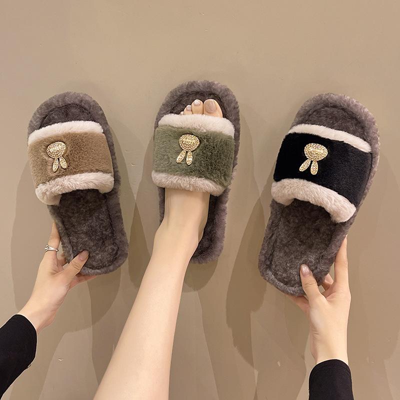Fashion Fluffy Slippers Women Home Fashion Designer Shoes Ladies Popular Casual Platform Indoor Fur Slides Girls Flats Open Toe Elegant