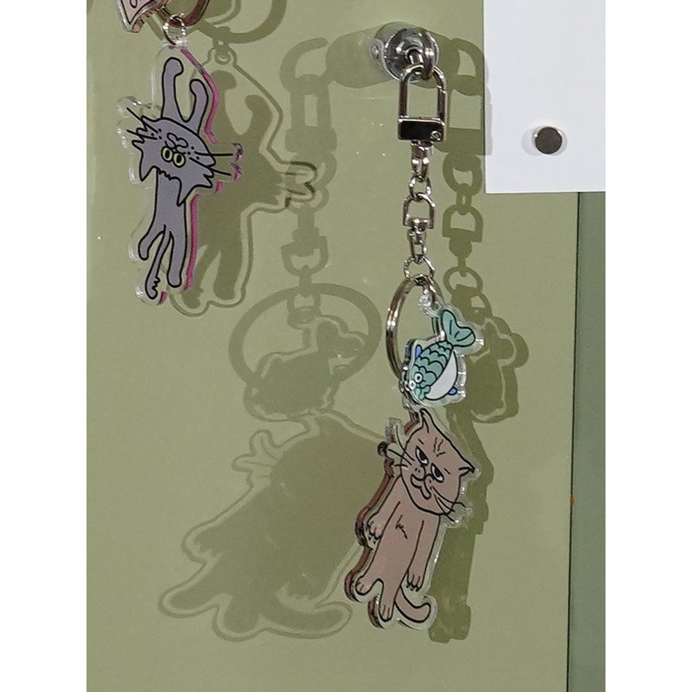 STUDIO SOCKSTOP OOSS Sensitive Cat Character Acrylic Keychain Beige