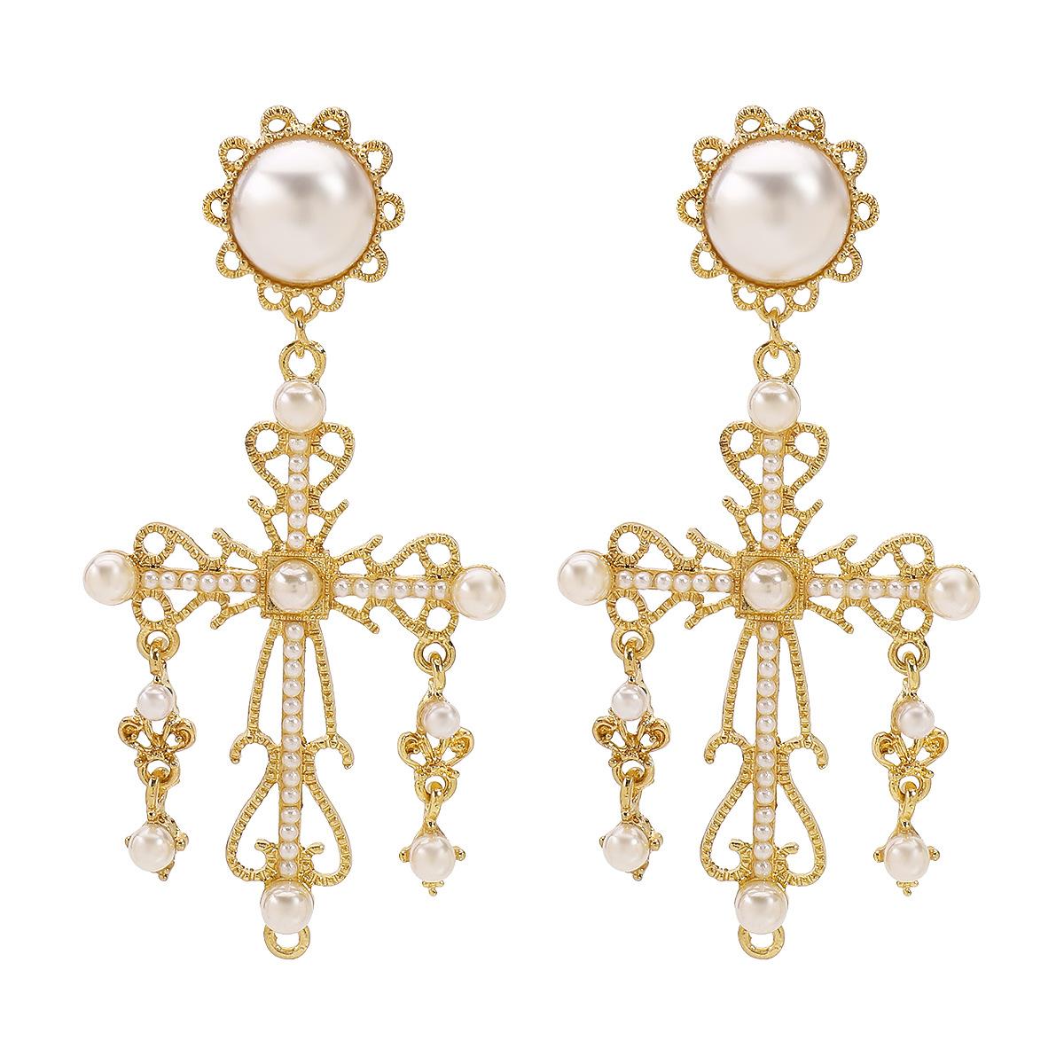 

Women European American Luxury Baroque Retro Inlaid Pearl Cross Earrings For Women золотой