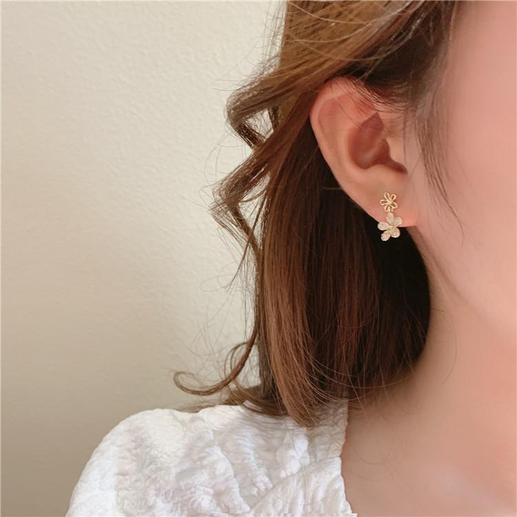 Korea   Design Fashion Jewelry 14K Gold Plated Exquisite AAA Zircon Hollow Flower Earring Elegant Women's Wedding Accessories