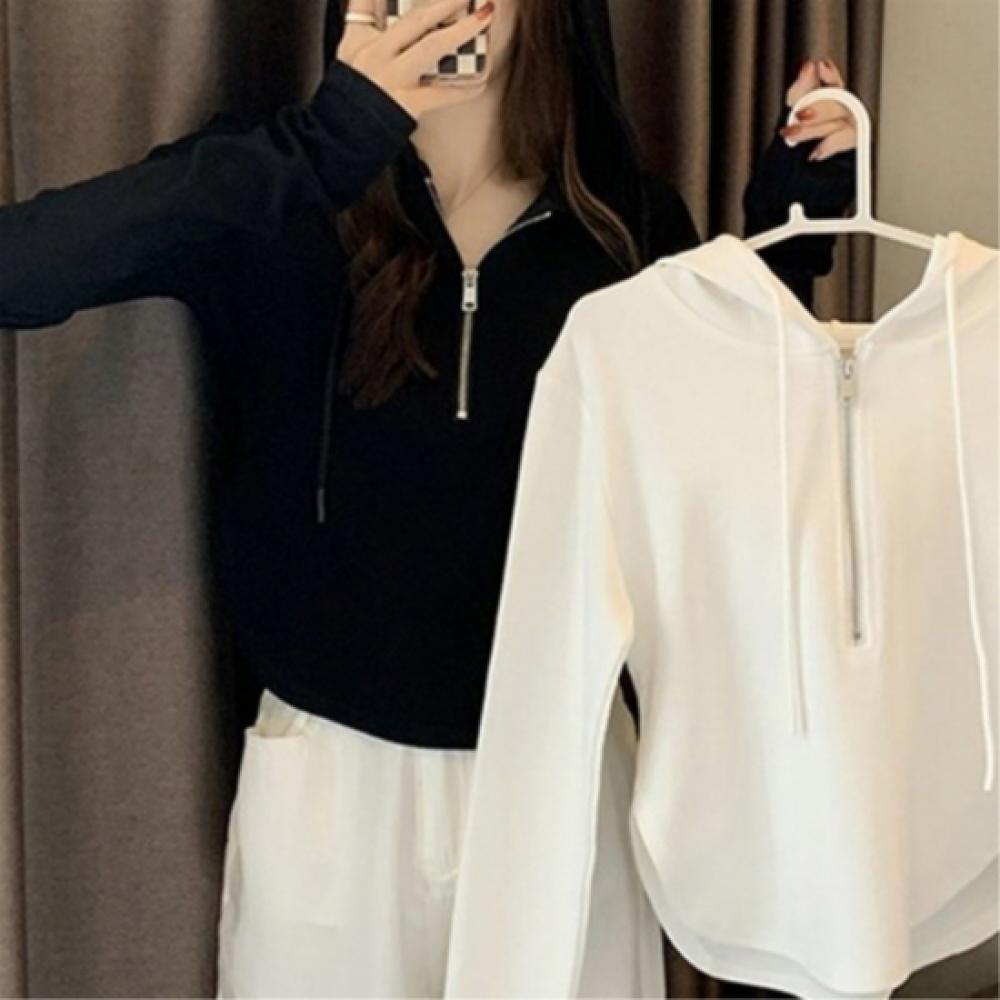 New Arrivals Open Run Women Black And White Cotton Blend Unbalanced Half Zip Pul