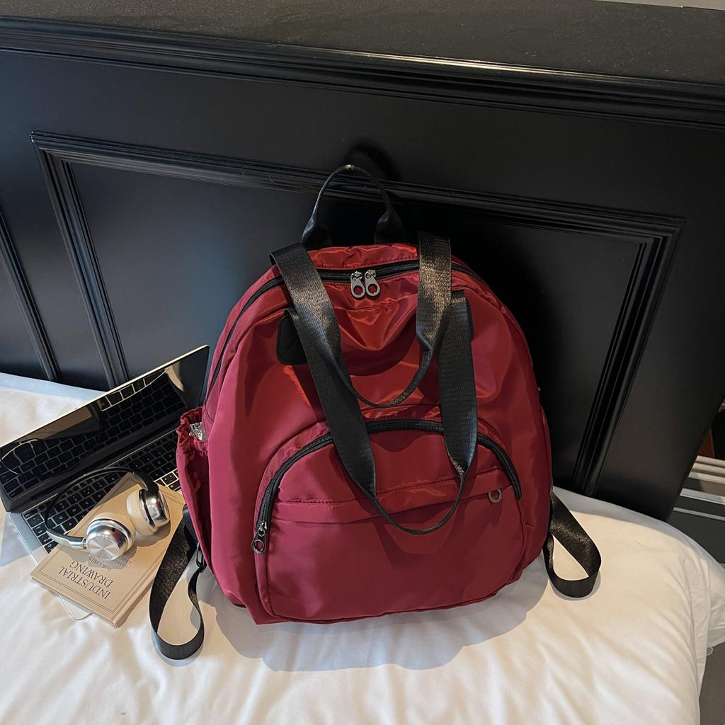 Schoolbag Large Capacity Casual Backpack Light Portable Dry and Wet Separation Shoulder Bag Travel Bag Stain Resistant Fashion Mommy Bag Women